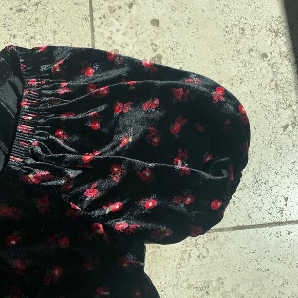 Womens Top Sz M Velvet Floral Witchy Dark Feminine Whimsigoth Cottage Gothic - Picture 7 of 11